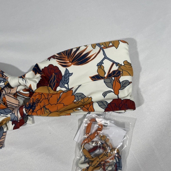 NEW‎ O'Neill [ Medium ] Corinna Floral Print Knot Bandeau Bikini Top - Picture 6 of 12